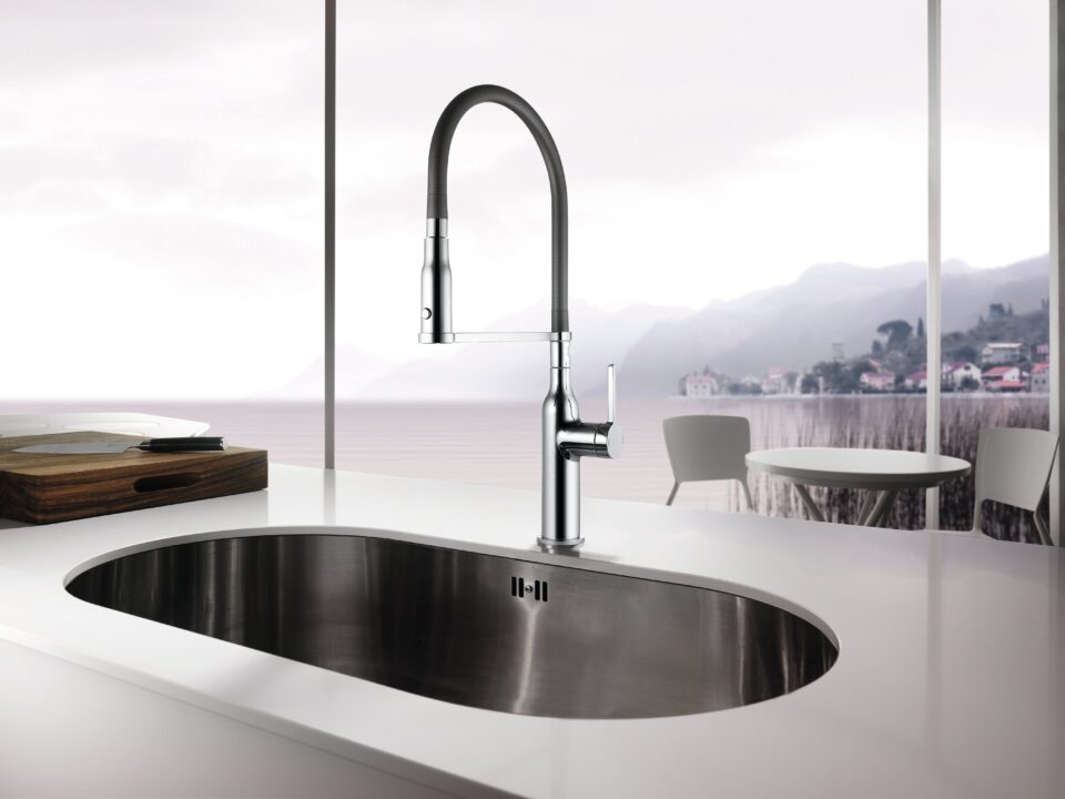 Mitigeur de cuisine KWC Sin HighFlex chromé avec flexible haut et design contemporain