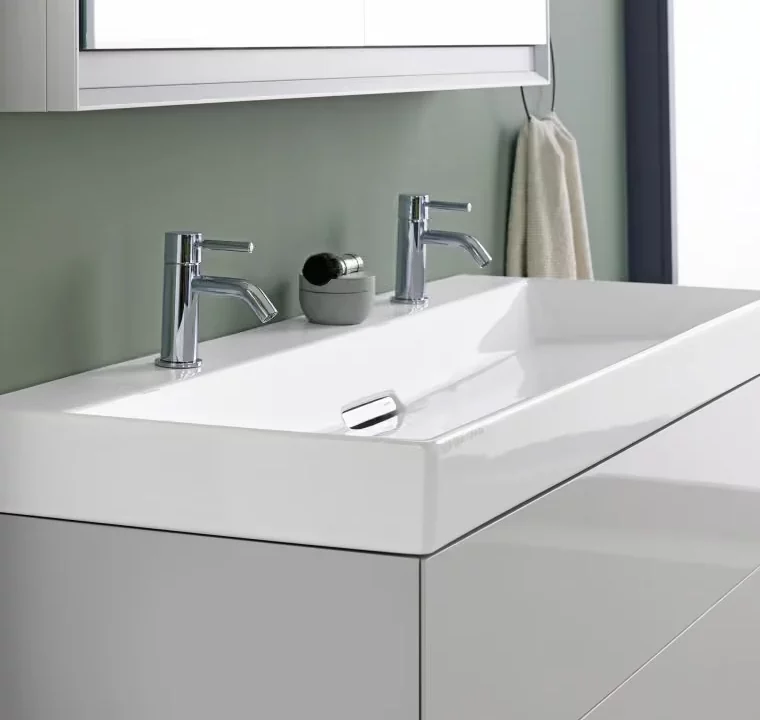 Meuble de salle de bain suspendu Geberit ONE à Genève